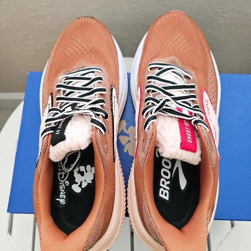 *RUN DISNEY* 2026 WDW Marathon Brooks Ghost 17 Chip n' Dale Womens size 10M-NEW!